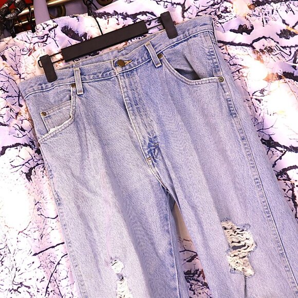 Wrangler Other - LIGHT WASH JEANS 34x34 Wrangler Distressed Casual Grunge Punk Y2K Classic Summer